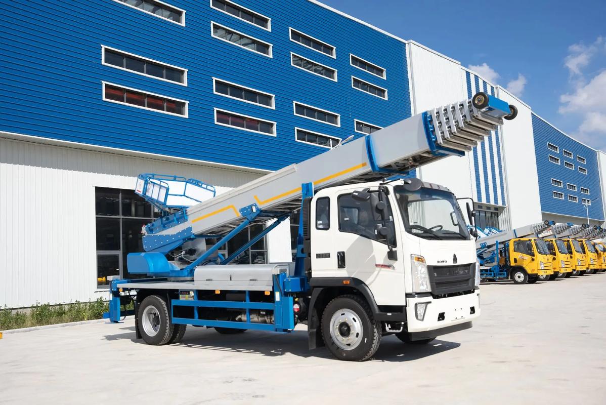 溆浦出租云梯车高空作业车 建筑垃圾搬运